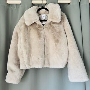GAP Cream Plush Faux Fur Cropped Jacket (NWT)